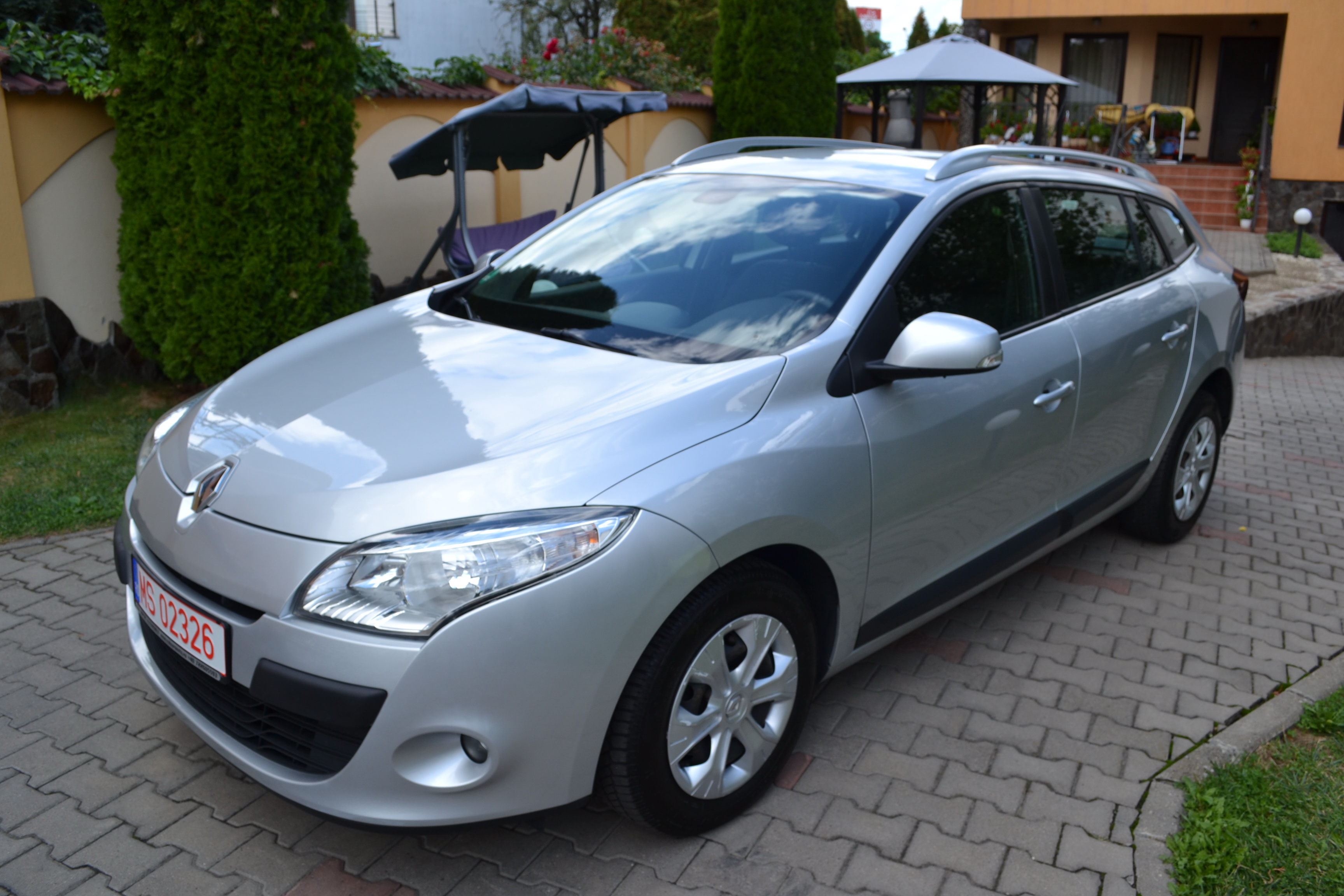 Renault MEGANE 1.5dci EXPRESSION CLIMATRONIC!! EURO5!!! Renault MEGANE 1.5dci EXPRESSION CLIMATRONIC!! EURO5!!!