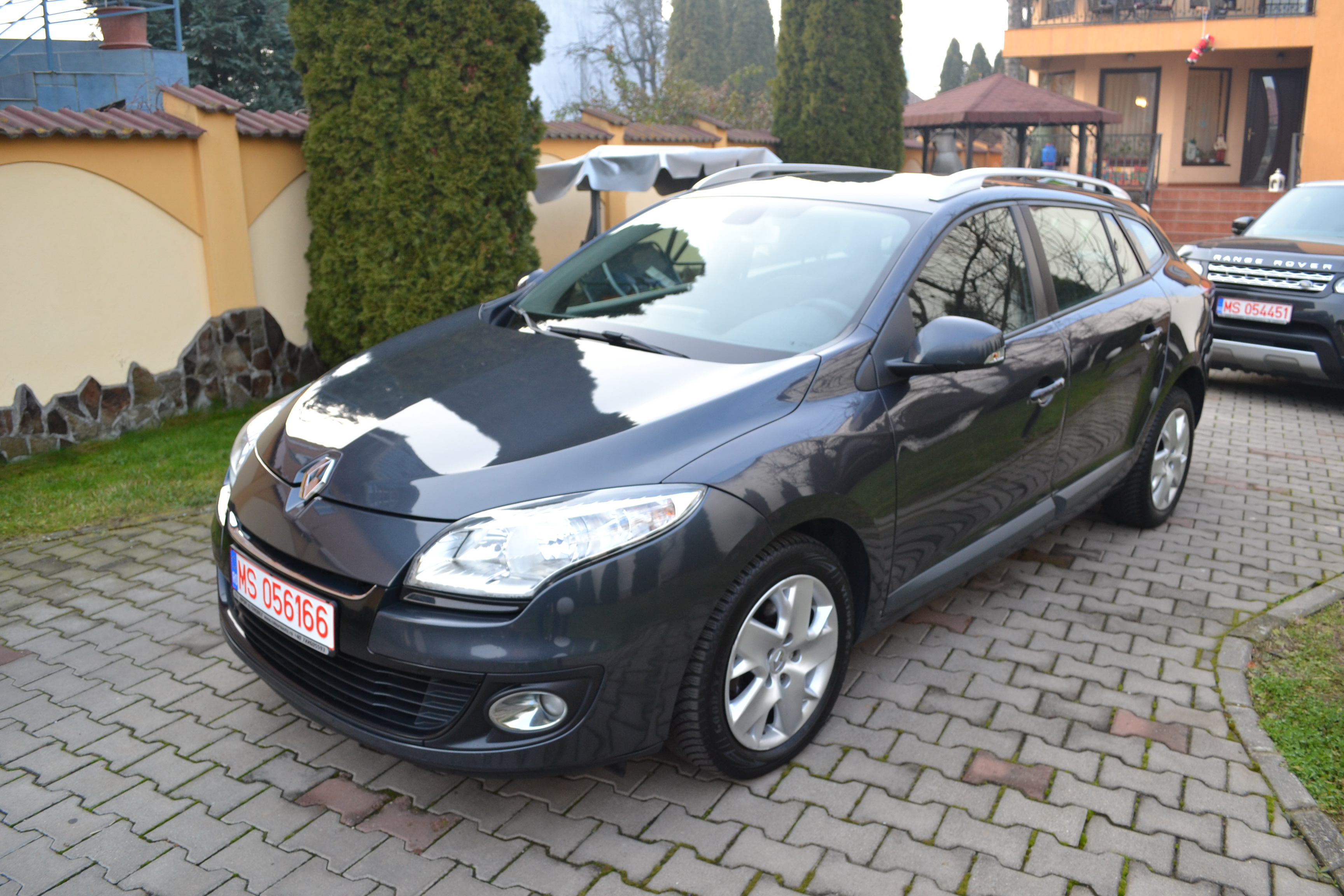 Renault MEGANE 1.5 dci DYNAMIQUE!!NAVIGATIE!!CLIMATRONIC!!JENTI ALU!!EURO5!! Renault MEGANE 1.5 dci DYNAMIQUE!!NAVIGATIE!!CLIMATRONIC!!JENTI ALU!!EURO5!!