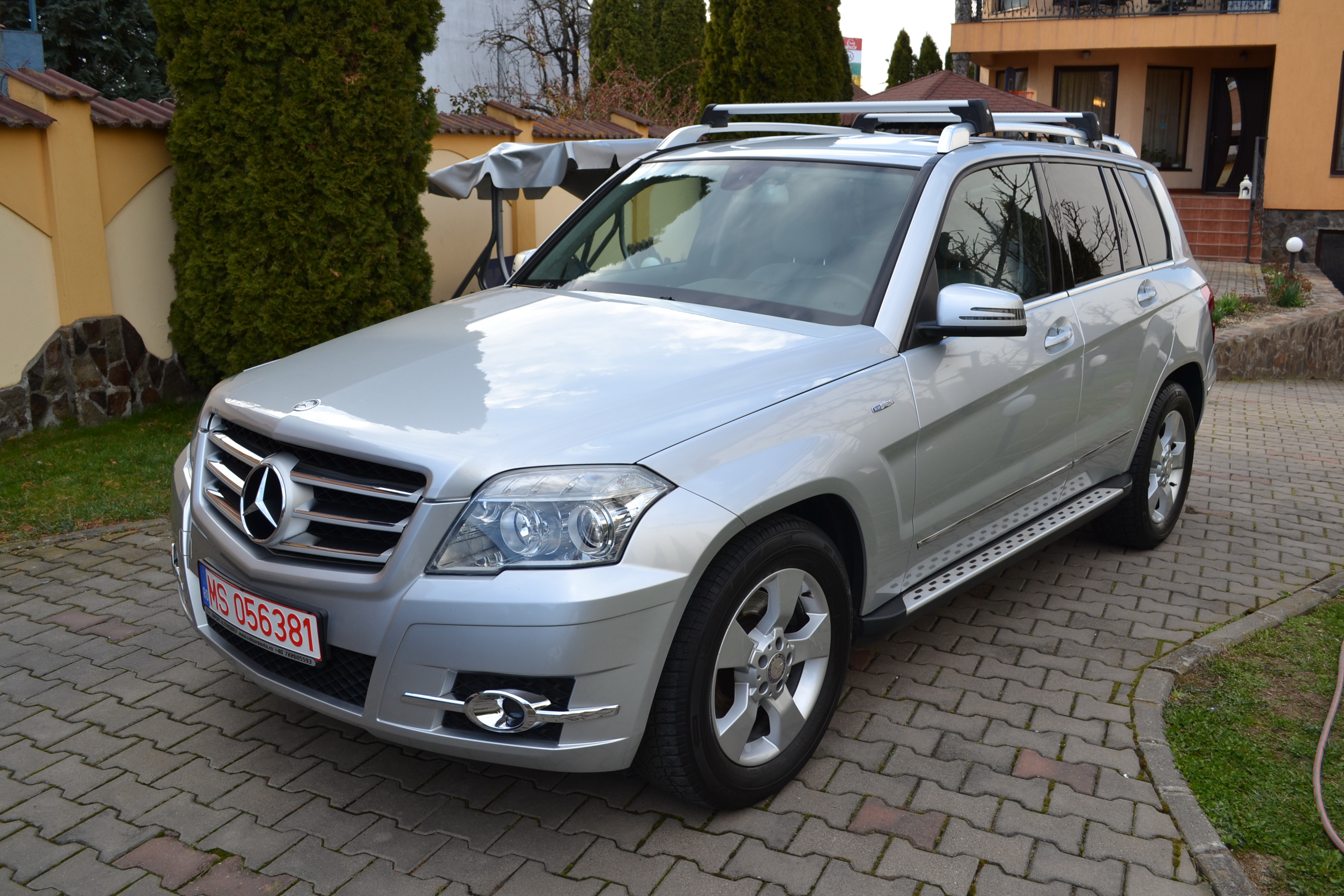 Mercedes-Benz GLK 220 CDI 4Matic BlueEfficiency Piele!!Navigatie!!Carlig!!Euro5!! Mercedes-Benz GLK 220 CDI 4Matic BlueEfficiency Piele!!Navigatie!!Carlig!!Euro5!!