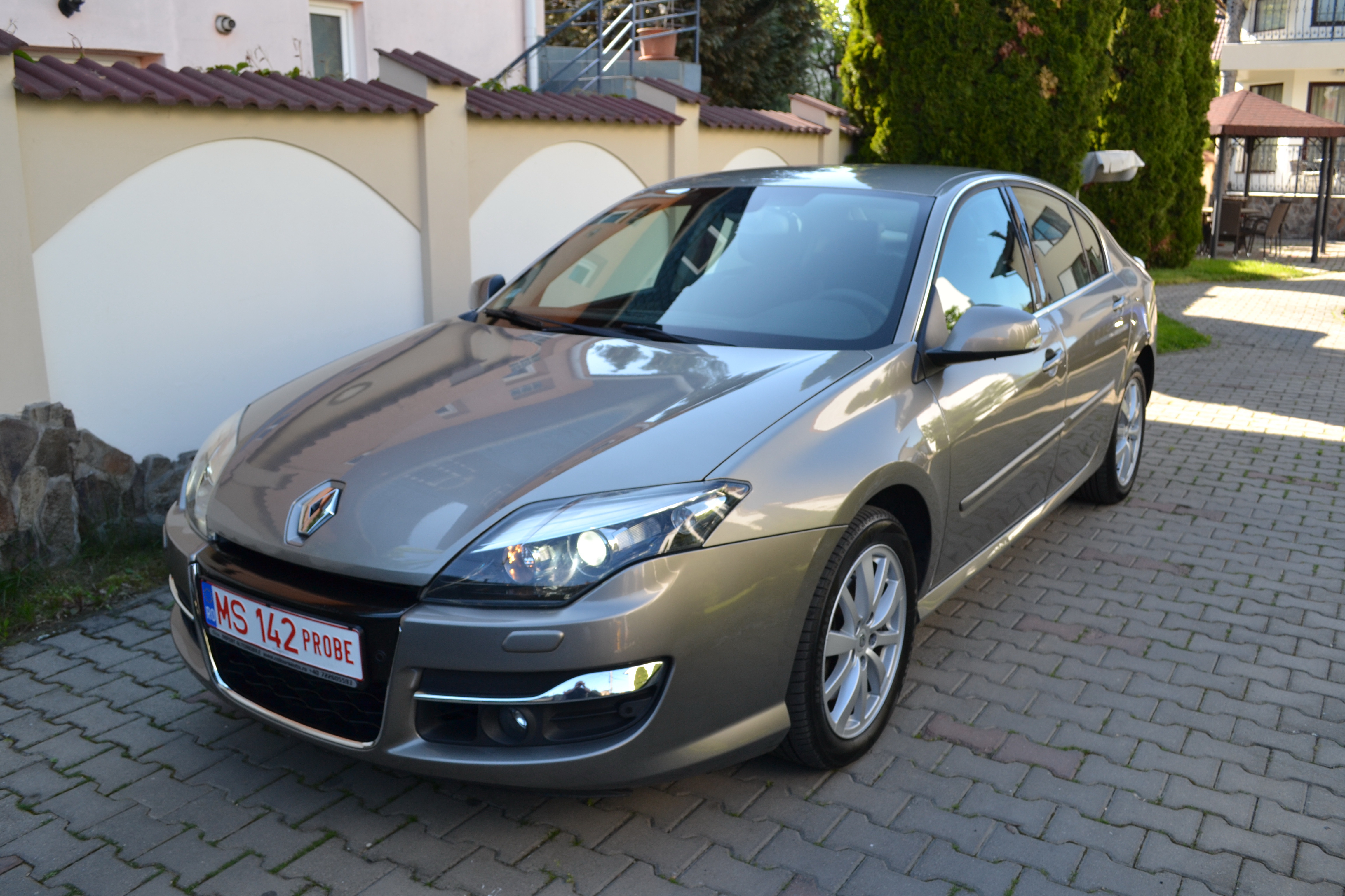 Renault Laguna 2.0dCi GT 4CONTROL!!Piele!!Navi!!Climatronic!!Euro5!!